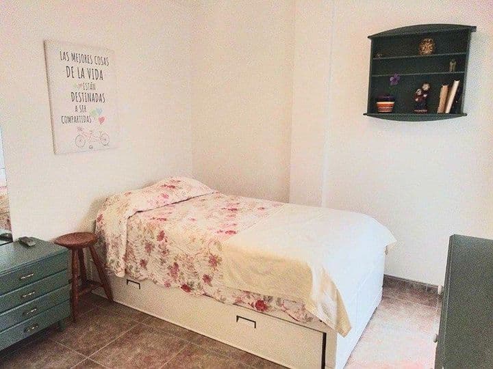 2 bedrooms apartment for rent in Telde, Spain - Image 6