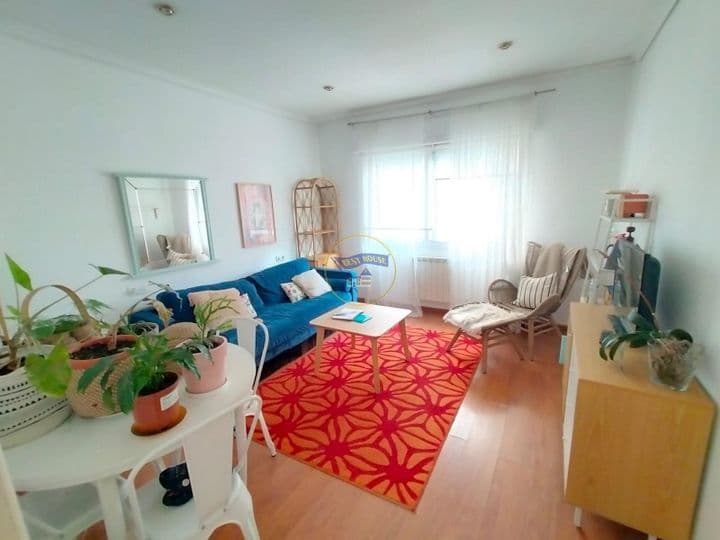 4 bedrooms apartment for rent in Vigo, Spain - Image 8