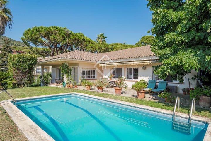 4 bedrooms house for sale in Cabrils, Spain