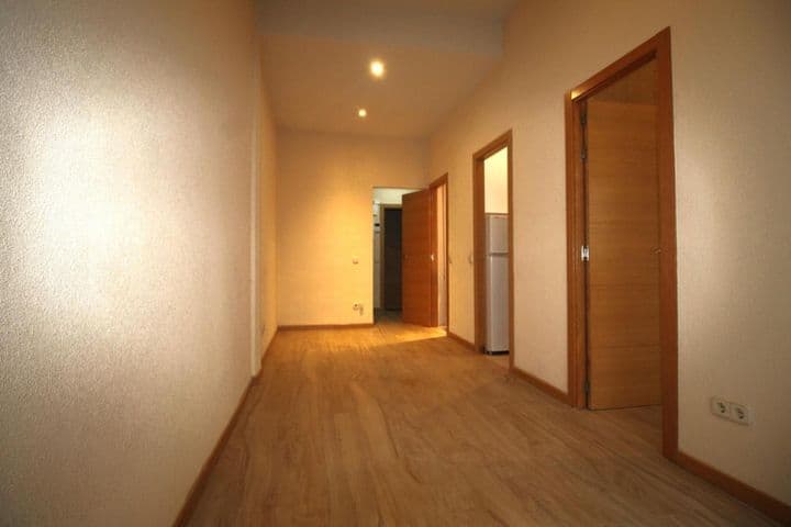 1 bedroom apartment for rent in Chamartin, Spain - Image 2