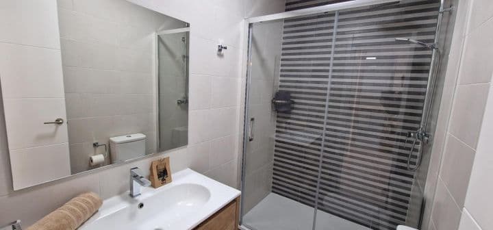 2 bedrooms apartment for rent in Benalmadena Costa, Spain - Image 10