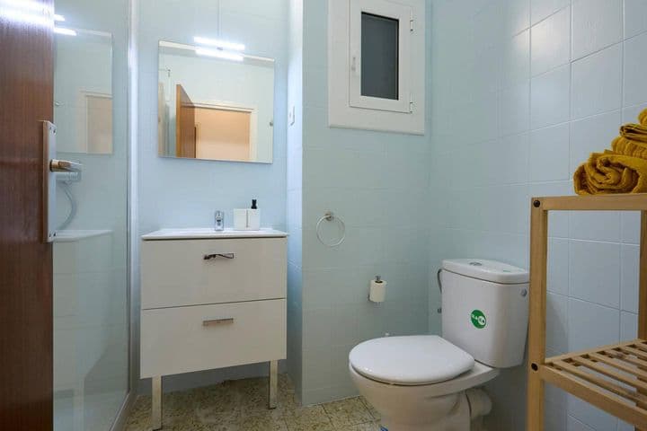 3 bedrooms apartment for rent in Gracia, Spain - Image 11