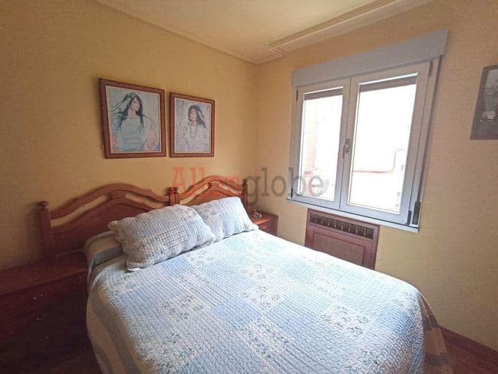 2 bedrooms apartment for sale in Oviedo, Spain - Image 2