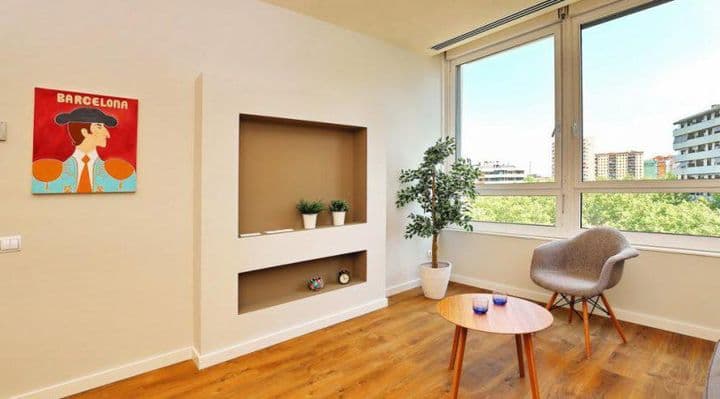 1 bedroom apartment for rent in Poblenou, Spain - Image 2