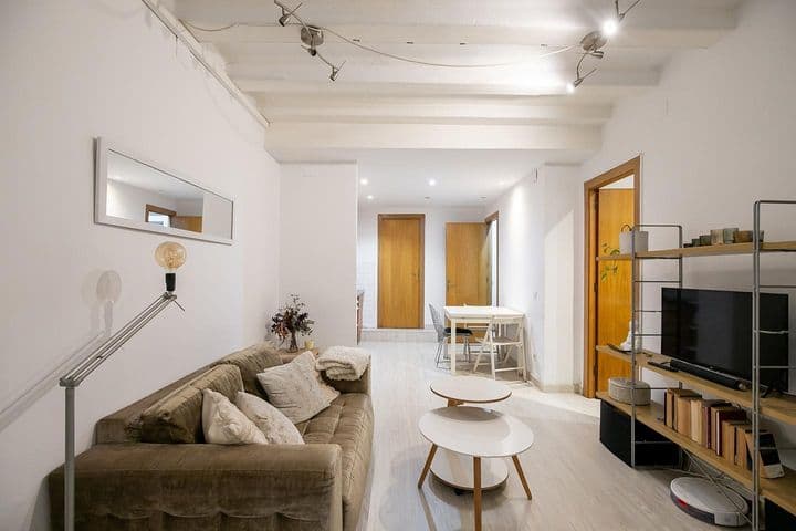 3 bedrooms apartment for sale in Gotic, Spain - Image 2