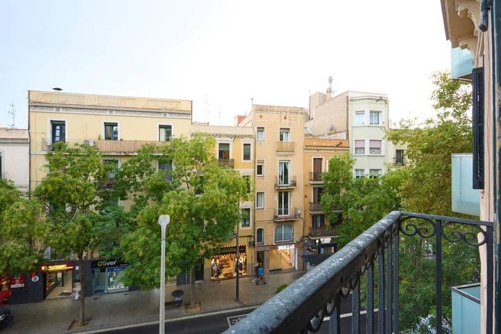 3 bedrooms apartment for rent in Sants-Montjuic, Spain - Image 11