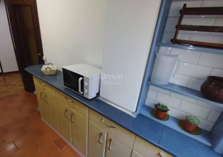 3 bedrooms apartment for rent in Universidad, Spain - Image 11