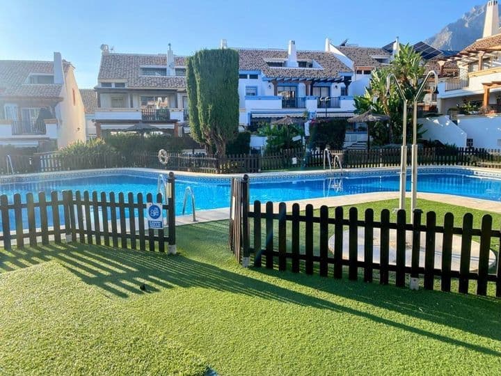 4 bedrooms house for rent in Marbella, Spain - Image 3