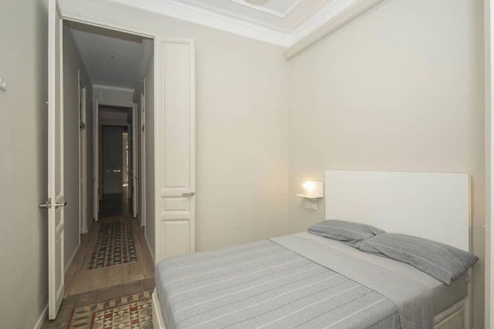 3 bedrooms apartment for sale in Esquerra de lEixample, Spain - Image 8