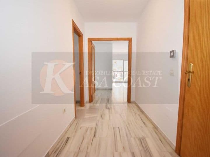 3 bedrooms apartment for rent in Centro Ciudad, Spain - Image 2