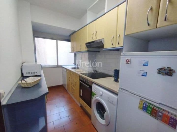 3 bedrooms apartment for rent in Universidad, Spain - Image 9