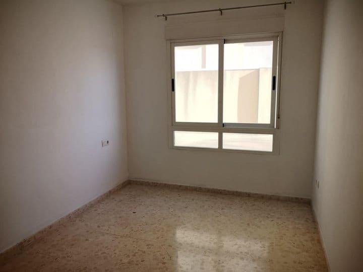 3 bedrooms apartment for rent in Centro Urbano, Spain - Image 11