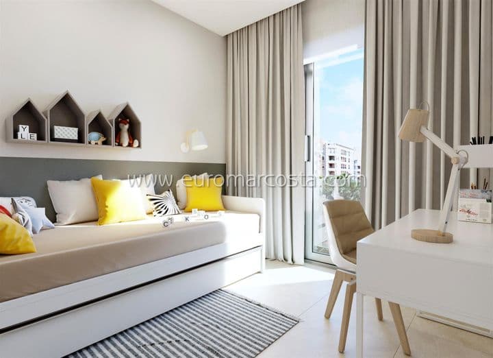 Apartment for sale in Guardamar del Segura, Spain - Image 8