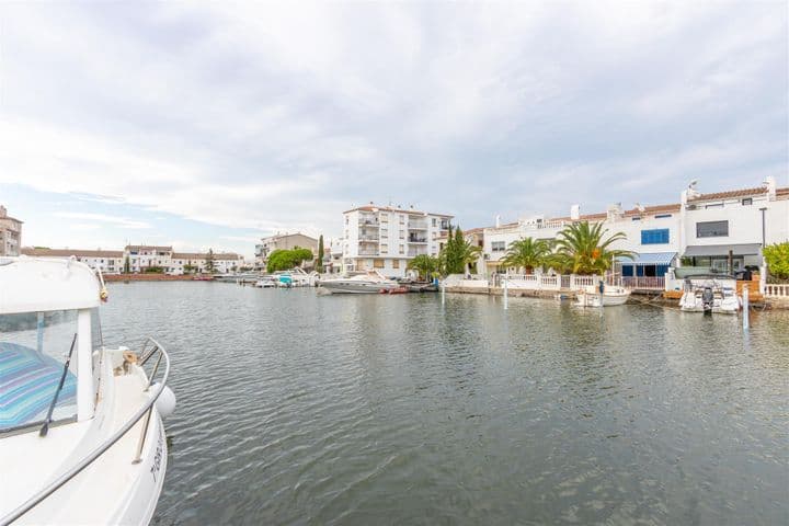 1 bedroom apartment for sale in Empuriabrava, Spain - Image 10