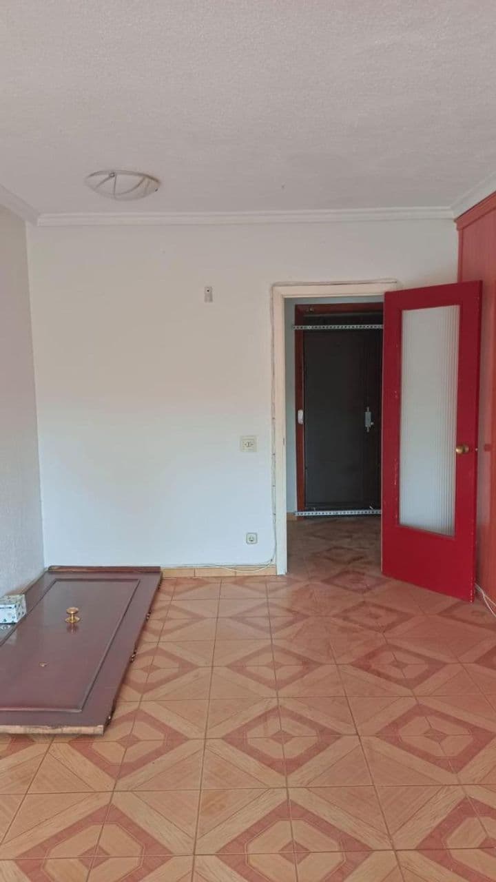 4 bedrooms apartment for sale in Carabanchel, Spain - Image 5