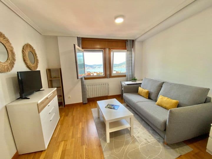 1 bedroom apartment for rent in Vigo, Spain - Image 9