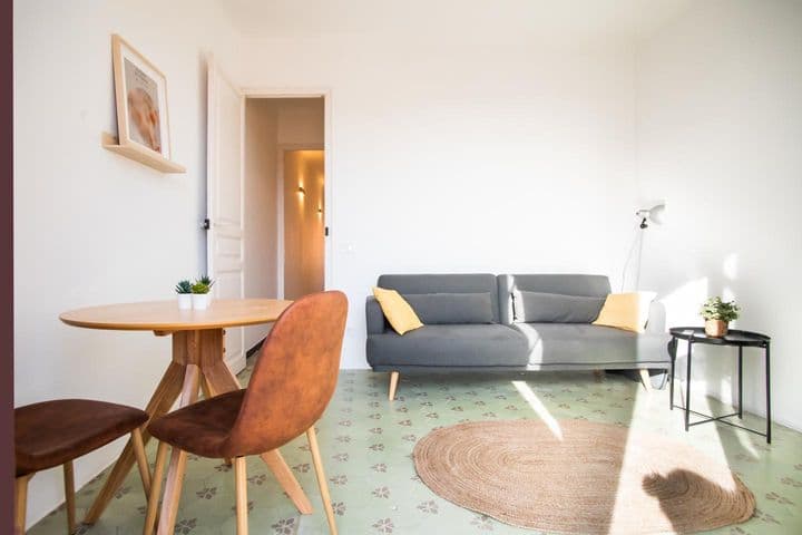 1 bedroom apartment for rent in Gracia, Spain - Image 8