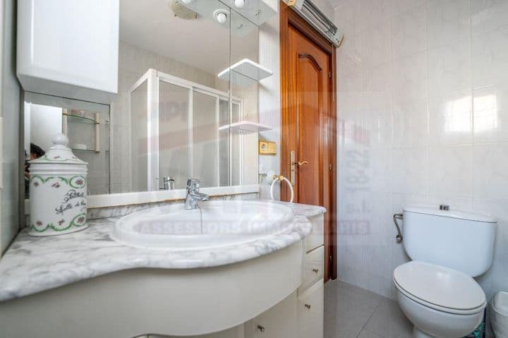 Apartment for sale in Centre, Spain - Image 9