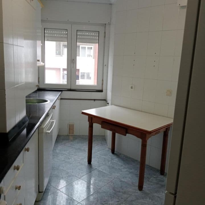 3 bedrooms apartment for rent in Torrelavega, Spain - Image 6