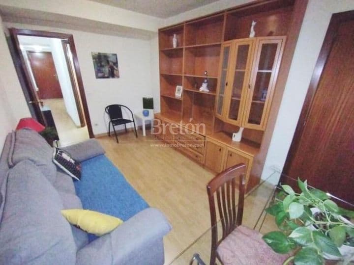 1 bedroom apartment for rent in Zaragoza, Spain - Image 4