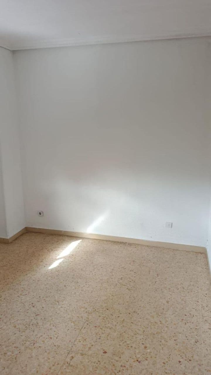 4 bedrooms apartment for sale in Carabanchel, Spain - Image 10