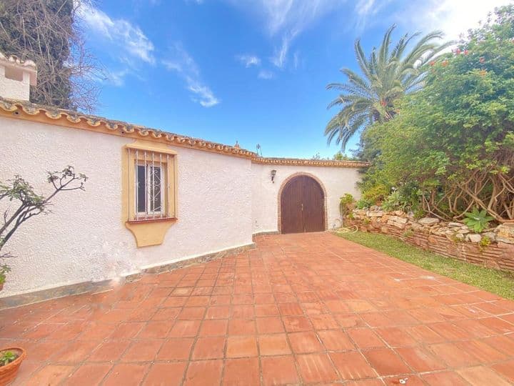 4 bedrooms house for sale in Las Chapas-El Rosario, Spain - Image 4