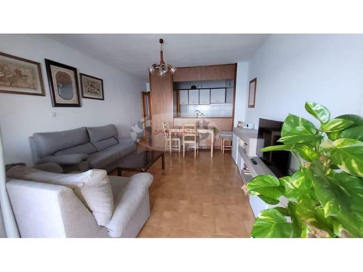 2 bedrooms apartment for rent in Velilla - Velilla Taramay, Spain - Image 4