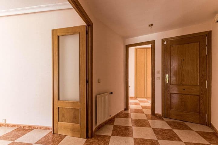 4 bedrooms apartment for rent in Cuenca del Medio Jarama, Spain - Image 7