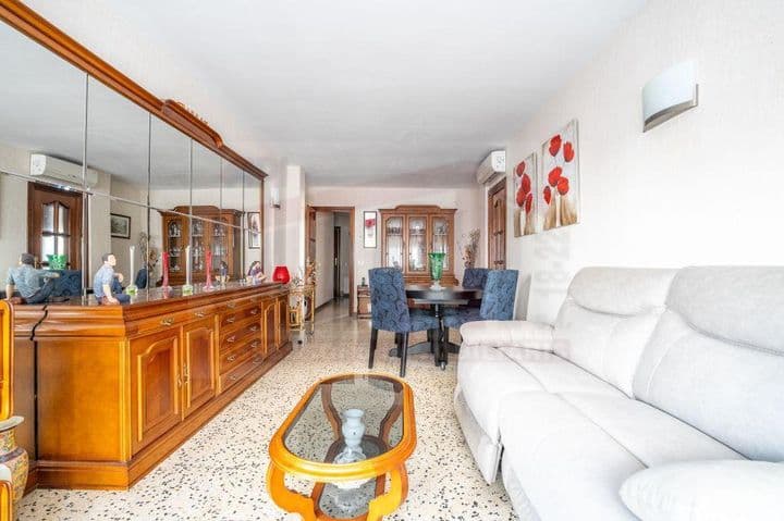 Apartment for sale in Centre, Spain - Image 2