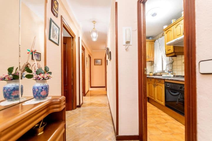 3 bedrooms apartment for sale in Carabanchel, Spain - Image 4