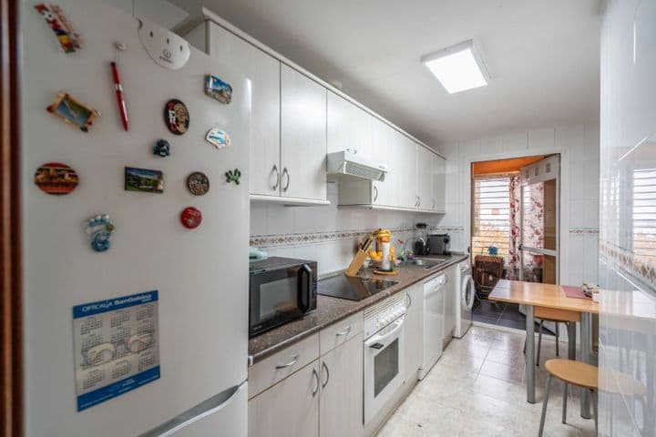 3 bedrooms apartment for sale in Parla, Spain - Image 4