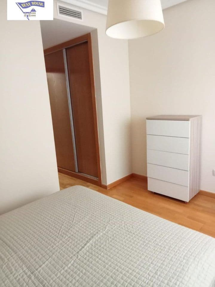 2 bedrooms apartment for rent in Albacete, Spain - Image 12