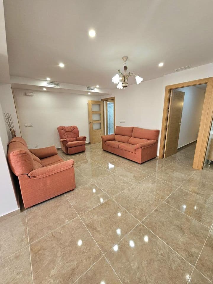 3 bedrooms apartment for rent in Zona Pueblo, Spain - Image 8