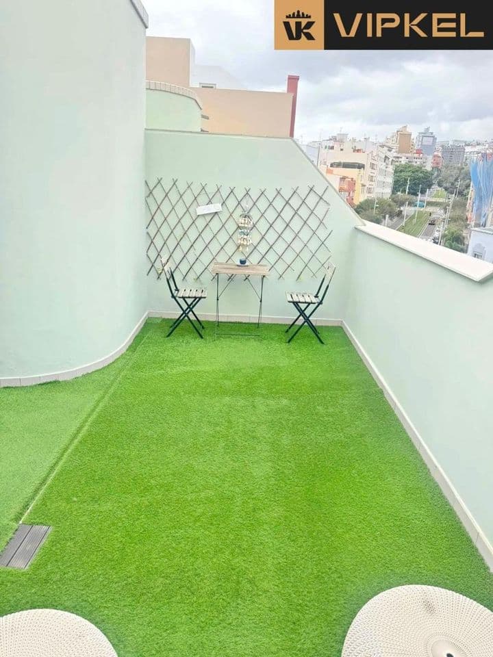 1 bedroom house for rent in Santa Cruz de Tenerife, Spain - Image 11