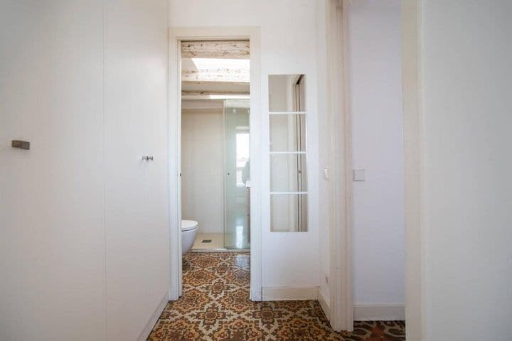 2 bedrooms apartment for rent in Gracia, Spain - Image 12