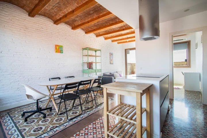 2 bedrooms apartment for rent in Gracia, Spain - Image 2