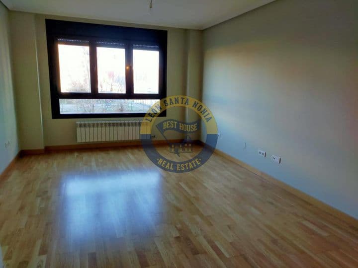 2 bedrooms apartment for sale in Leon, Spain - Image 4