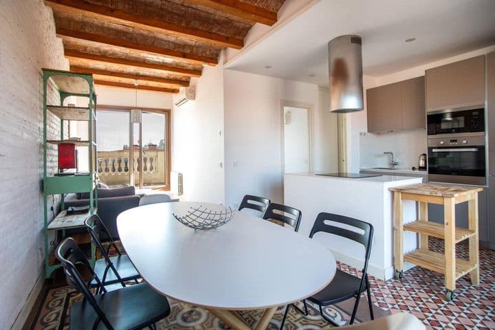 2 bedrooms apartment for rent in Gracia, Spain - Image 3