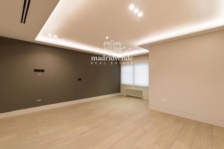 2 bedrooms apartment for rent in Madrid, Spain - Image 5