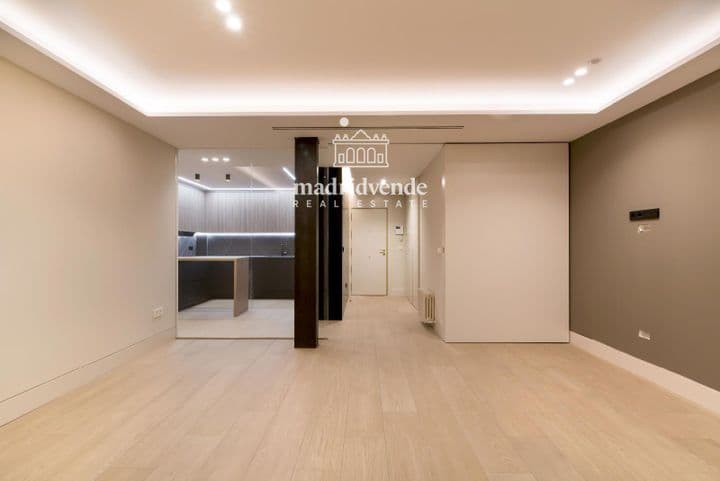 2 bedrooms apartment for rent in Madrid, Spain - Image 11