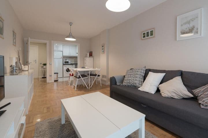 1 bedroom apartment for rent in Gijon, Spain - Image 6