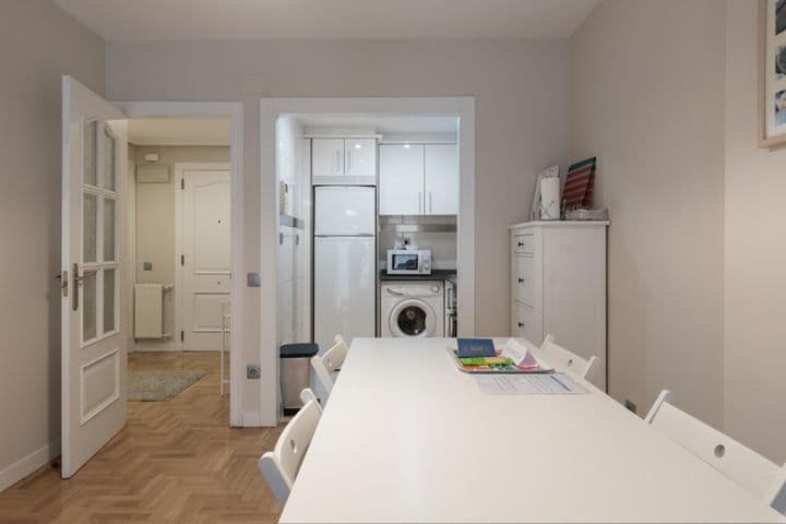 1 bedroom apartment for rent in Gijon, Spain - Image 7