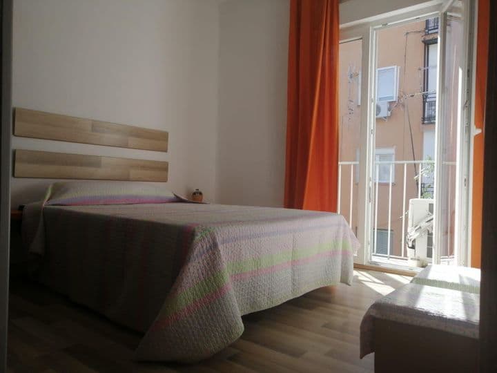 2 bedrooms apartment for rent in Granada, Spain - Image 10