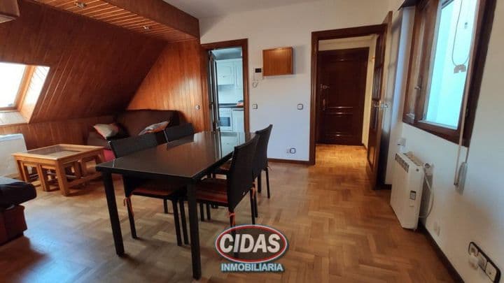 2 bedrooms apartment for rent in Oviedo, Spain - Image 5