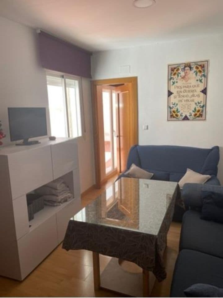 2 bedrooms apartment for rent in Centro-Sagrario, Spain - Image 6