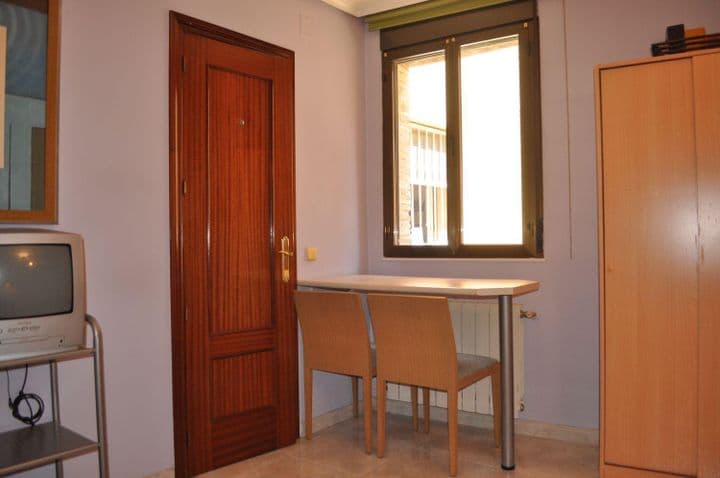 Apartment for rent in Segovia, Spain - Image 8