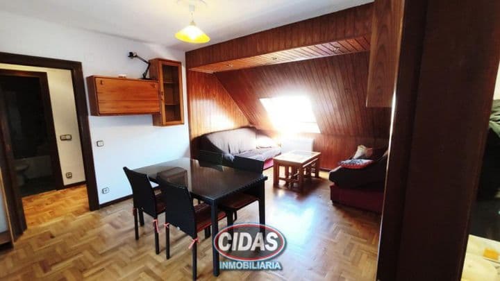 2 bedrooms apartment for rent in Oviedo, Spain - Image 3