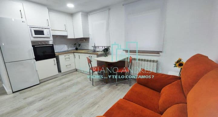 2 bedrooms apartment for rent in Leon, Spain - Image 9