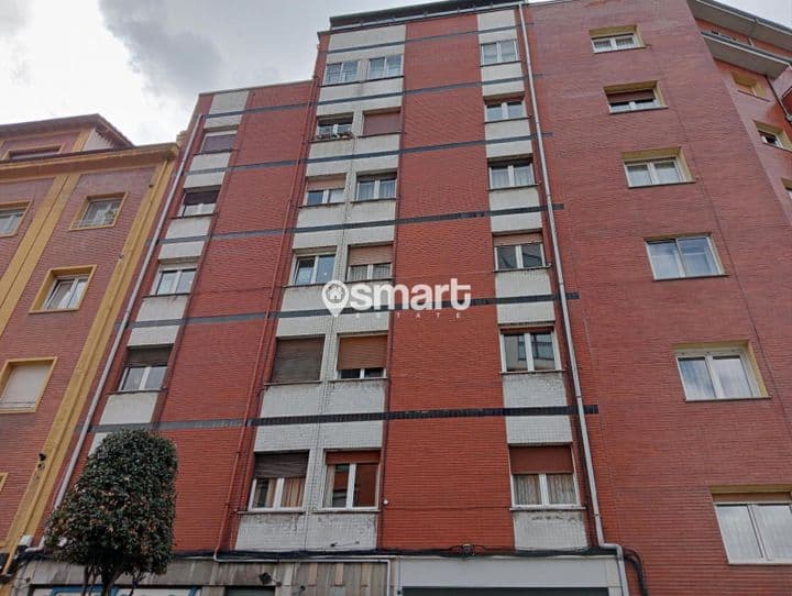 2 bedrooms apartment for rent in Oviedo, Spain - Image 2