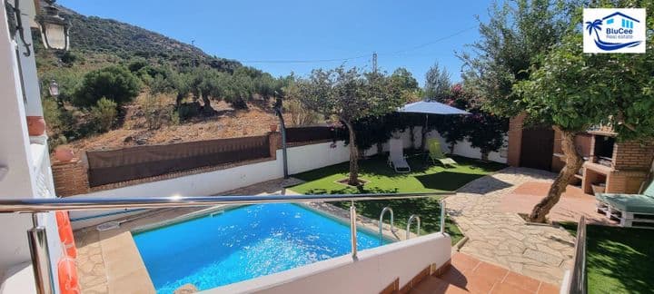 2 bedrooms house for sale in La Axarquia, Spain - Image 2